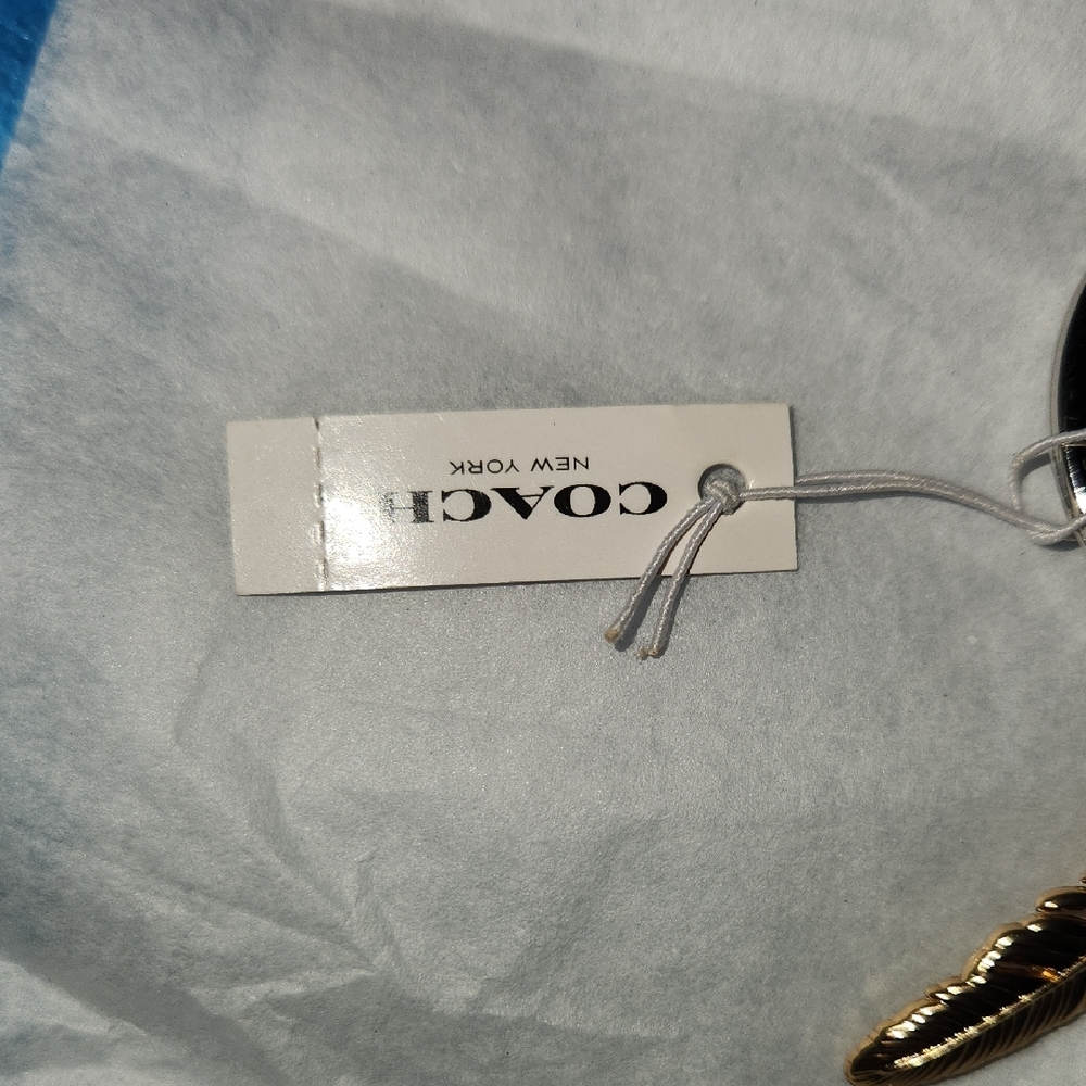 Coach Lilac Feather Keychain with Small Gold Feather ***SEE NOTE*** ***SEE PICS* - Picture 3 of 10